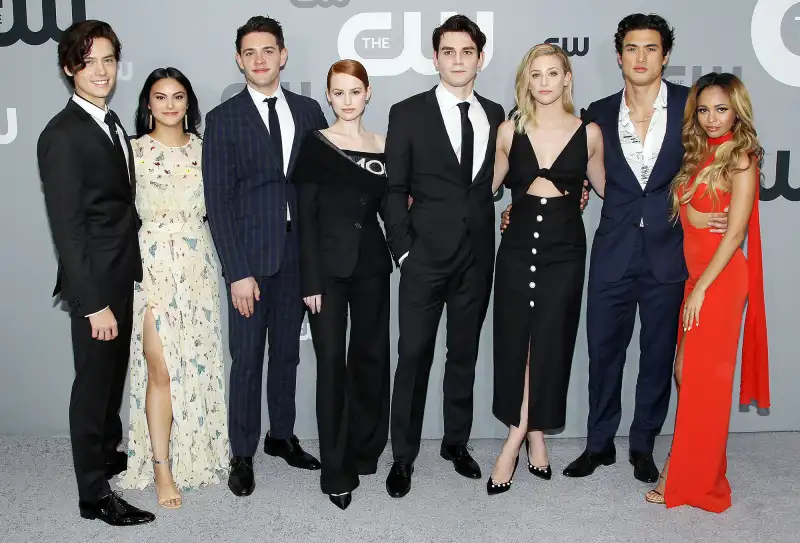 Is Lili Reinhart Dating Spencer Neville 5 Things Know About Him