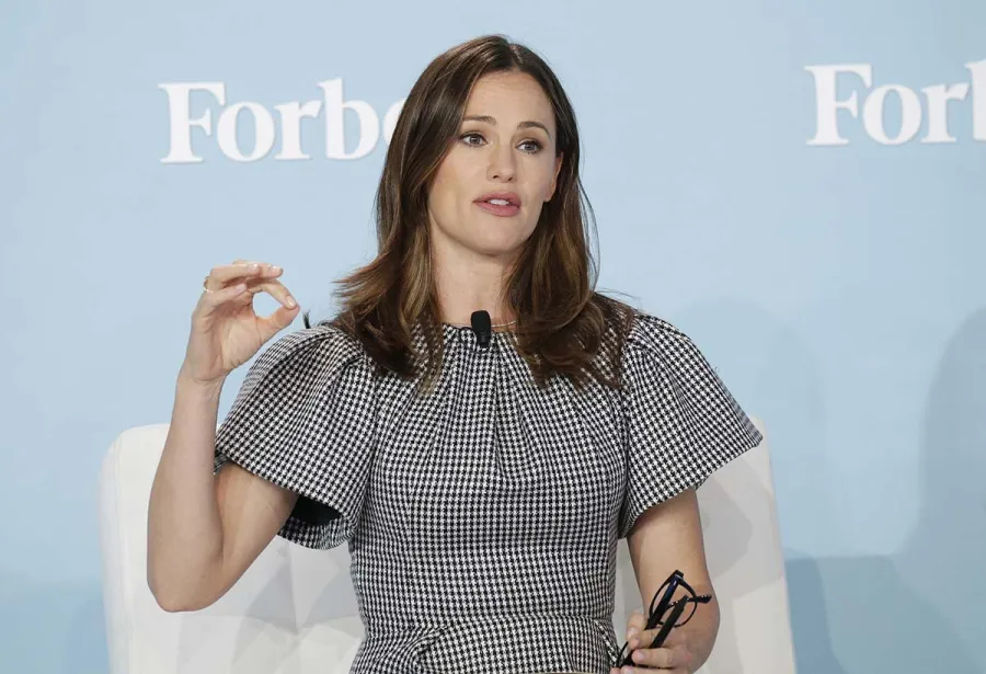 Jennifer Garners Life Career Though Years