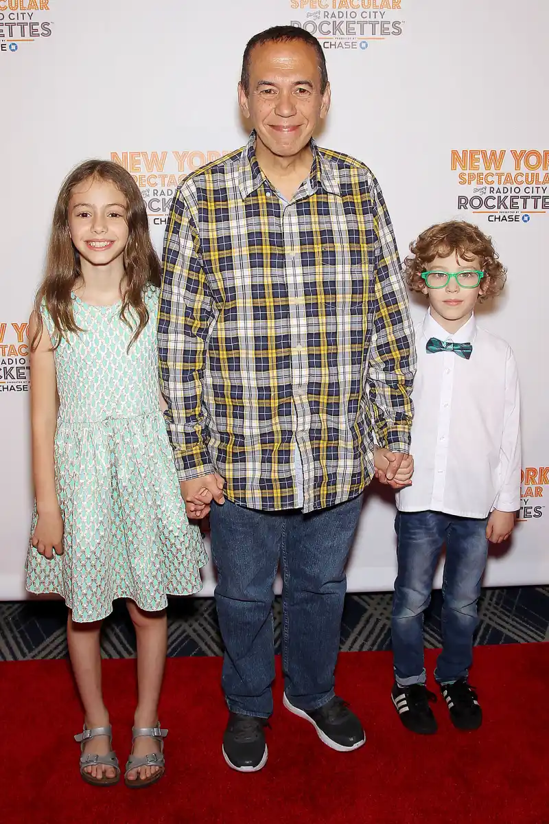 June 2016 Gilbert Gottfried Best Family Photos With Wife Dara Kravitz and 2 Kids