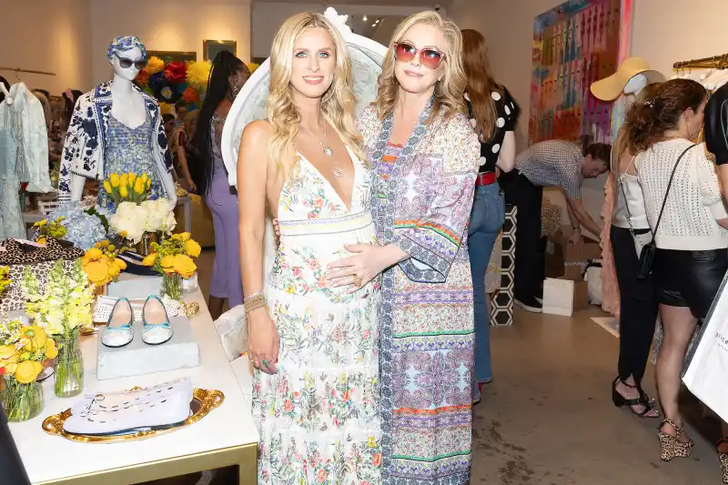 Kathy Hilton and Nicky Hilton Proud Mothers Hot Pics