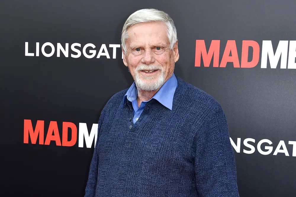'Mad Men' Actor and Broadway Star Robert Morse Dead at 90: 'A Beautiful Spirit'
