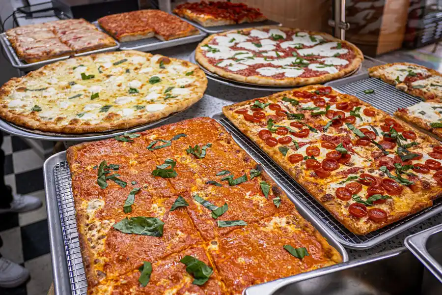 Made In New York Pizza Buzzzz-o-Meter