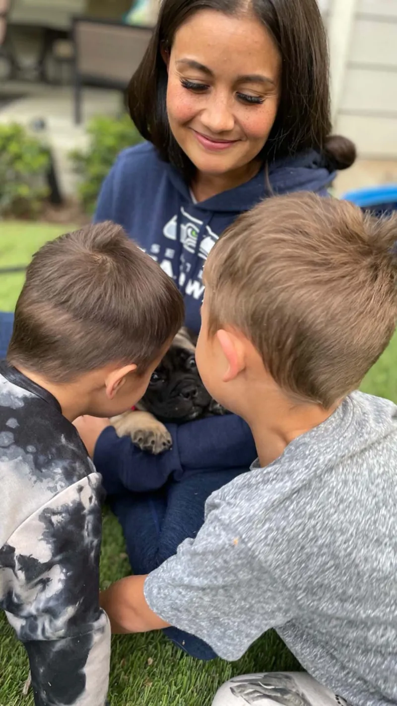 Meet Gus Bachelors Sean Lowe Catherine Giudici Welcome New Puppy