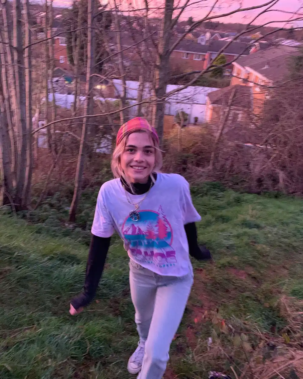 Outer Banks Star Chase Stokes Hints at Social Media Break After Photo With Sister Garners Death Threats 3