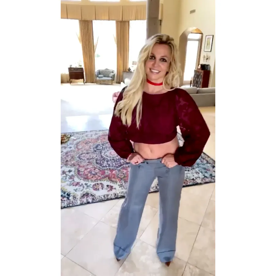 Pregnant Britney Spears’ Baby Bump Album Ahead of 3rd Child’s Arrival: Photos