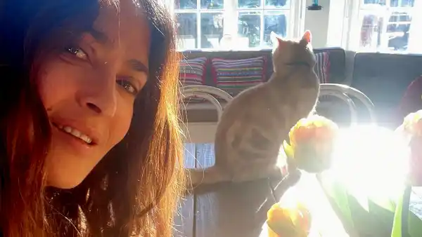 Salma Hayek, 55, Shows Off an Enviable Makeup-Free Glow