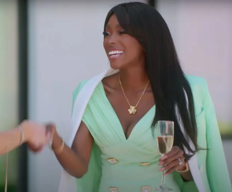 Selling Sunset Season 5 Trailer Revisits Chrishell Stause and Jason Oppenheims Romance