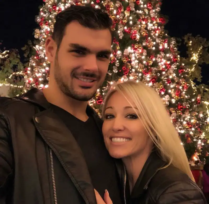 Romain's first IG with Mary