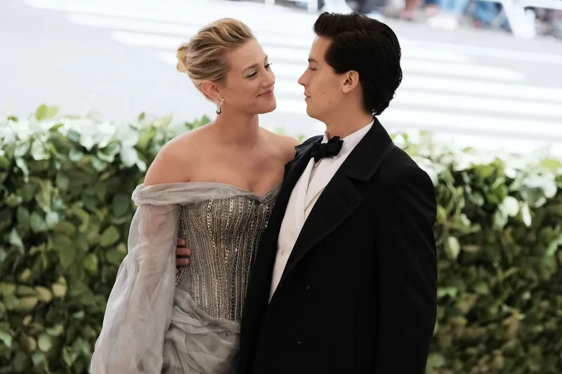 TV Romance Cole and Dylan Sprouse Through the Years