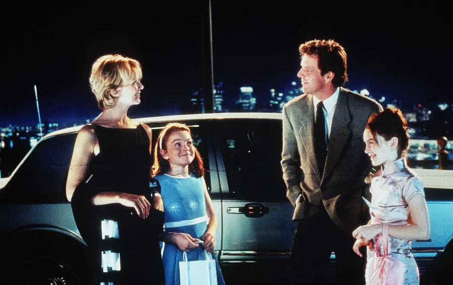 The Parent Trap's Lisa Ann Walter Fought 'Tooth and Nail' Over Chessy Outfit: There Couldn't Be 'Sexual Energy' With Dennis Quaid's Character