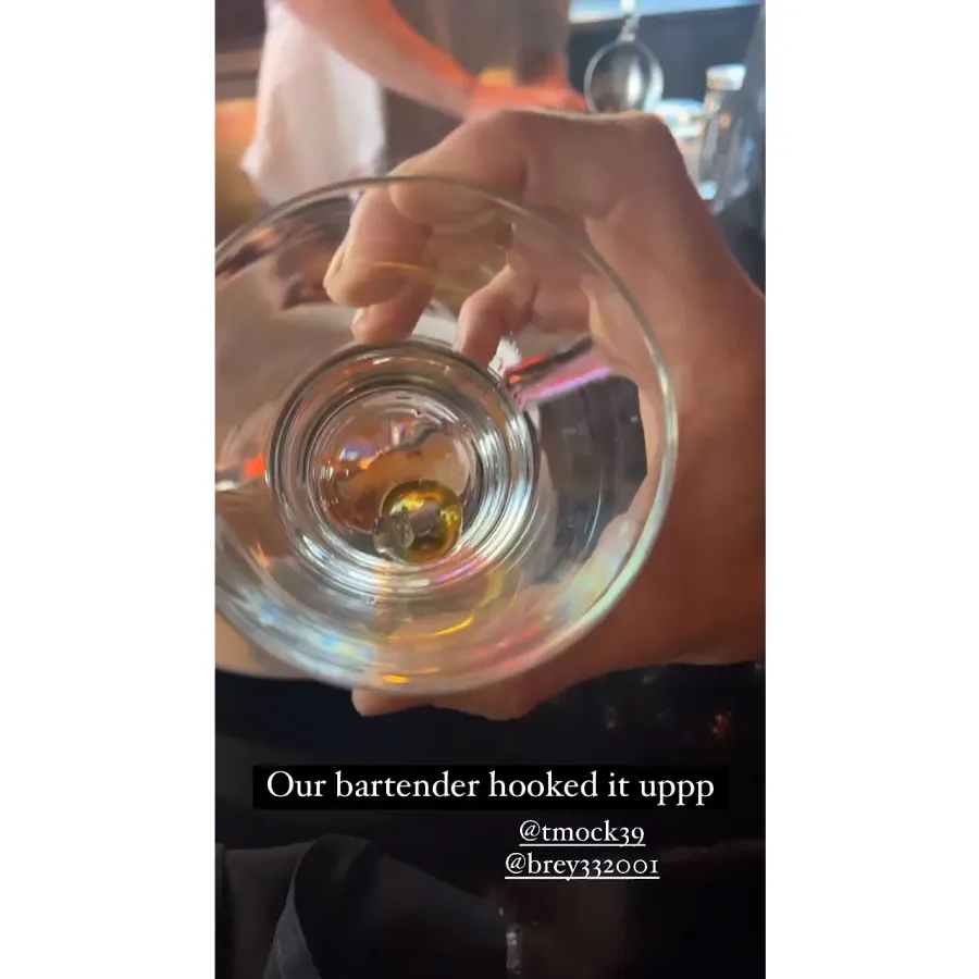 Tia Booth Gets Engaged to Boyfriend Taylor Mock at Bachelor Live On Stage 03