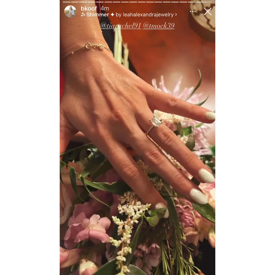 Tia Booth Gets Engaged to Boyfriend Taylor Mock at Bachelor Live On Stage 06