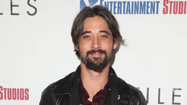 Yellowstone's Ryan Bingham Shares Theory on What Kayce Meant by The End of Us in Season 4 Finale