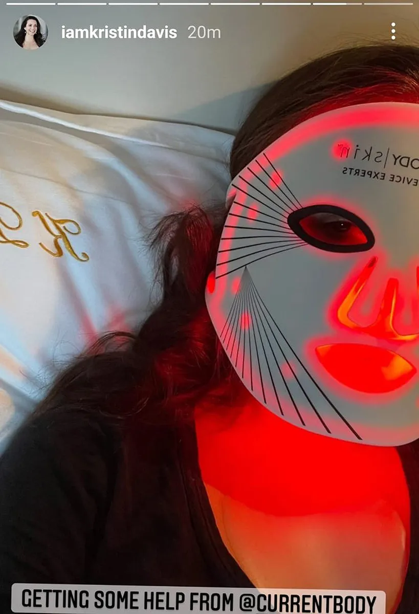 kristin-davis-currentbody-led-mask