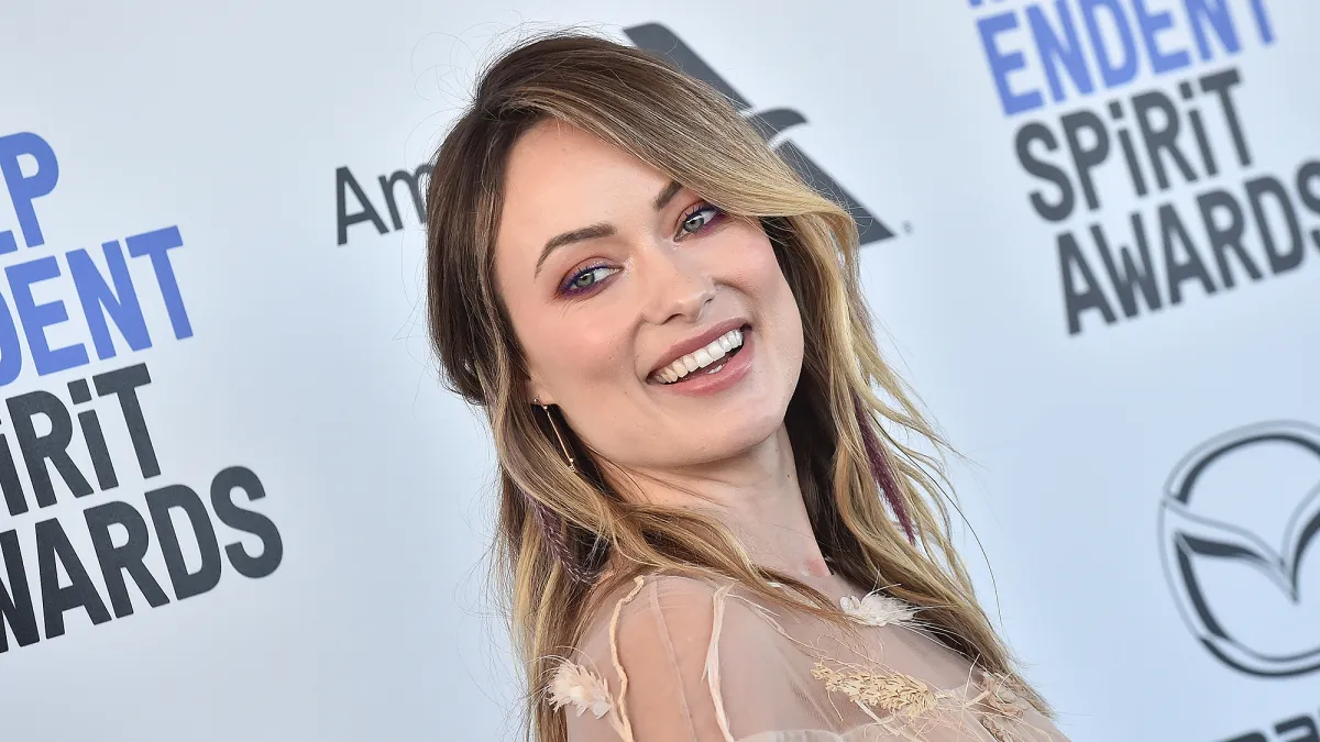 olivia-wilde-loreal-blue-mascara