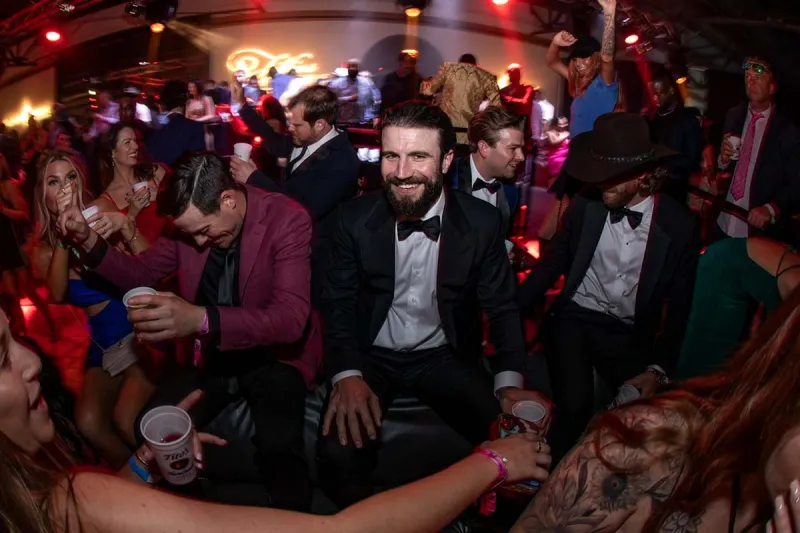 Back On Sam Hunt Pregnant Wife Hannah Are Rebuilding Their Relationship