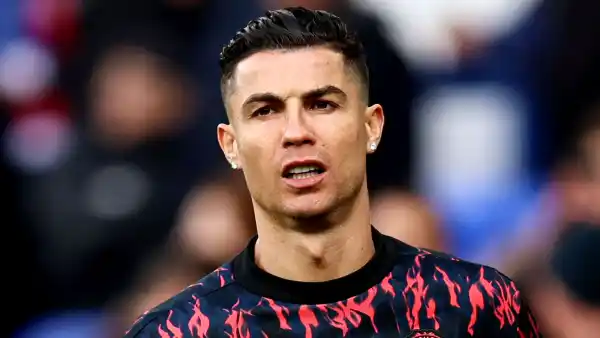 Cristiano Ronaldo Shares 1st Photo Holding Baby Girl Following Son’s Death