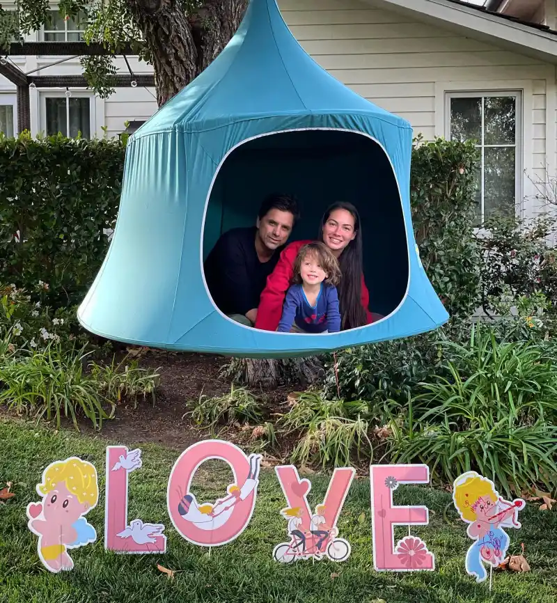 Family of 3 John Stamos and Caitlin McHugh Family Album With Son Billy Through the Years