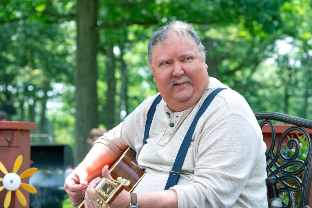 &lsquo;Friends&rsquo; Alum and Character Actor Mike Hagerty Dead at 67: &lsquo;He Will Be Sorely Missed&rsquo;