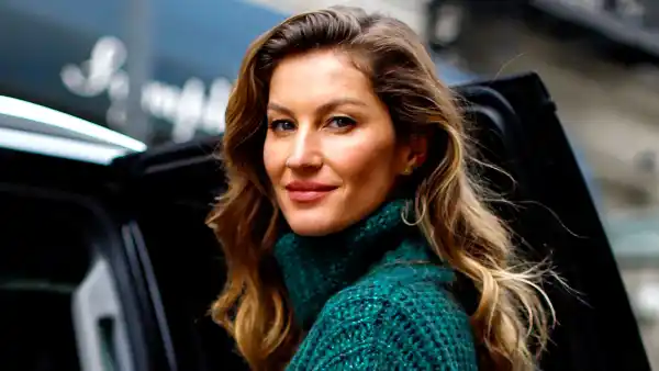 Gisele Bundchen on Being Nearly Topless in 1998 Fashion Show: 'Traumatizing'
