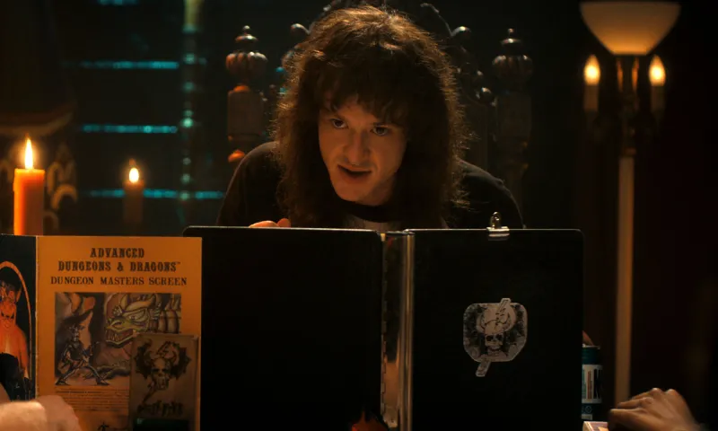 Joseph Quinn: 5 Things to Know About the New ‘Stranger Things’ Actor