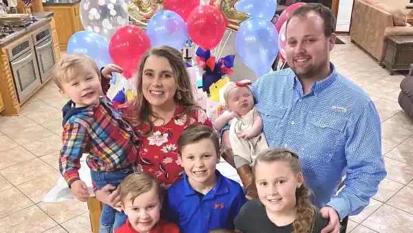 Josh Duggar Banned From Unsupervised Visits With His 7 Kids After Sentencing