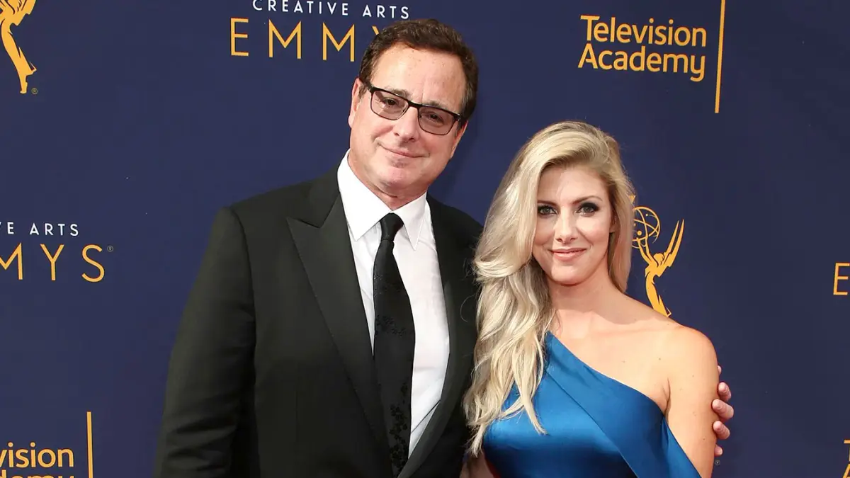 Kelly Rizzo Says Bob Saget Is Still My Husband After Death 1