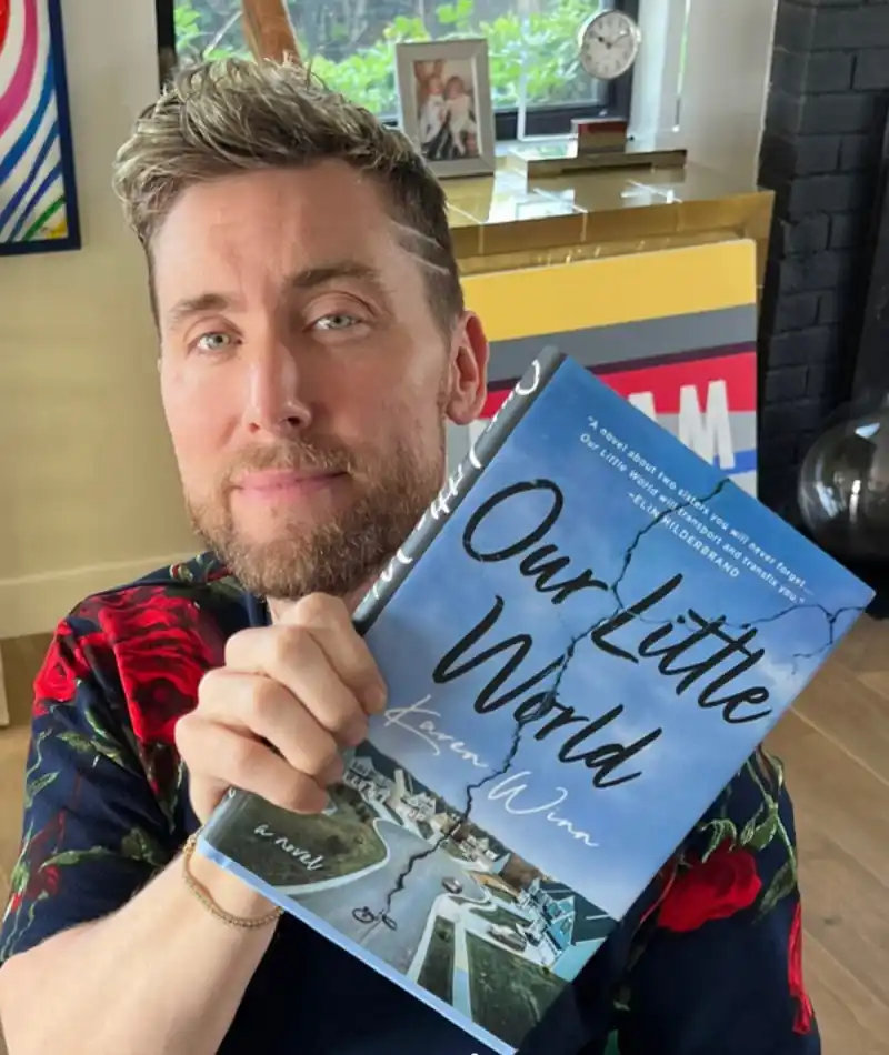 Lance Bass Giggles Hot Pics