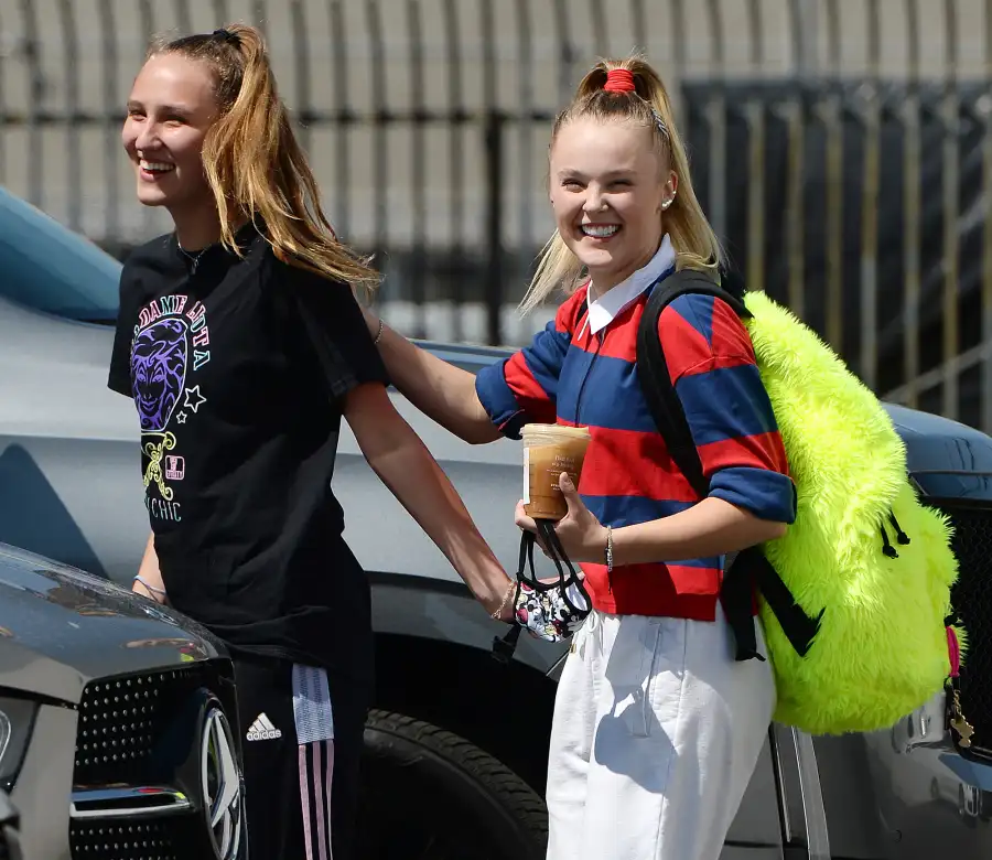 March 2022 JoJo Siwa and Kylie Prew Relationship Timeline