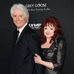 Naomi Judd Husband Larry Strickland Recalls Her Fragile Final Days in Emotional Tribute Feature