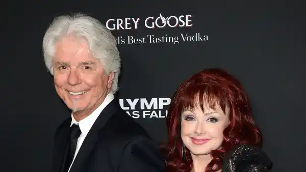 Naomi Judd Husband Larry Strickland Recalls Her Fragile Final Days in Emotional Tribute Feature