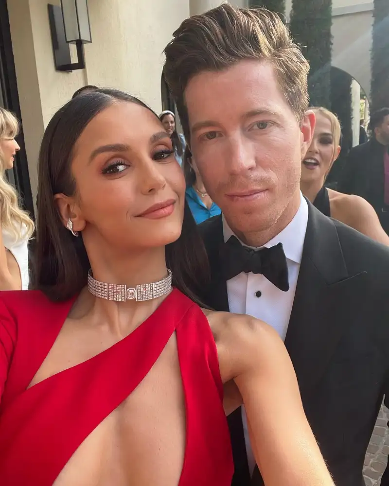 Nina Dobrev Shaun White Couple Style Gallery 7