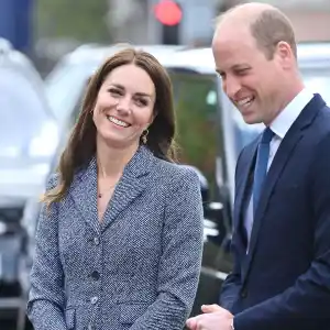 Paying Homage Kate Middleton Wears Honeycomb Earrings With Special Meaning