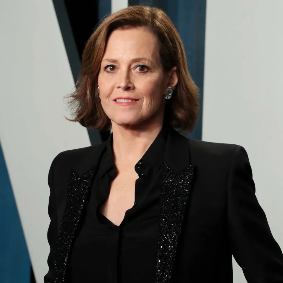 Sigourney Weaver Reacts Heartbreakers Costar Ray Liottas Death