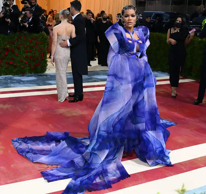 Tessa Thompson Met Gala 2022 Red Carpet Fashion
