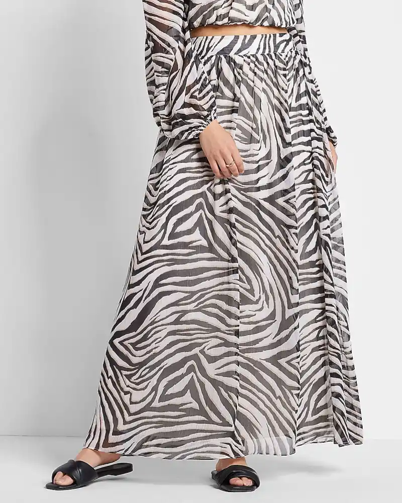 The Express x Rachel Zoe Collection Is an Ode Seventies Glamor 03