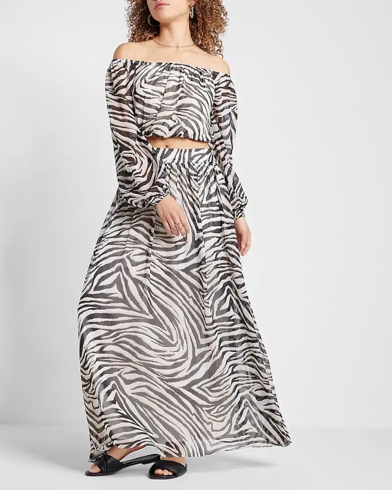 The Express x Rachel Zoe Collection Is an Ode Seventies Glamor 12