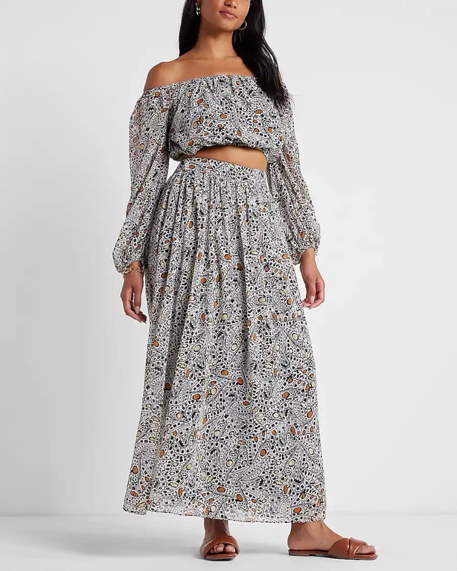 The Express x Rachel Zoe Collection Is an Ode Seventies Glamor 13