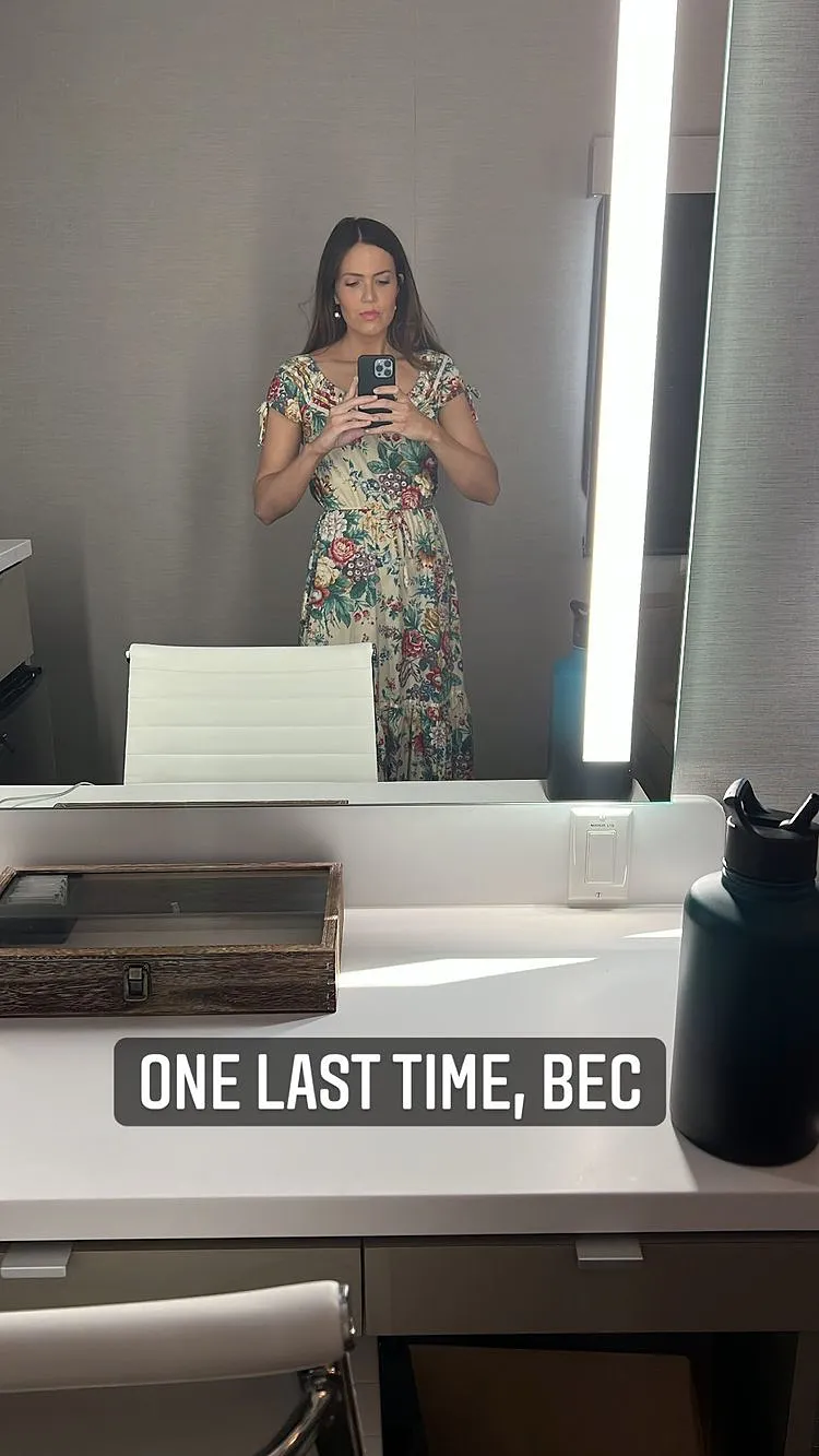 This Is Us Stars Mandy Moore Milo Ventimiglia and More Share Photos From Final Day of Filming the Series