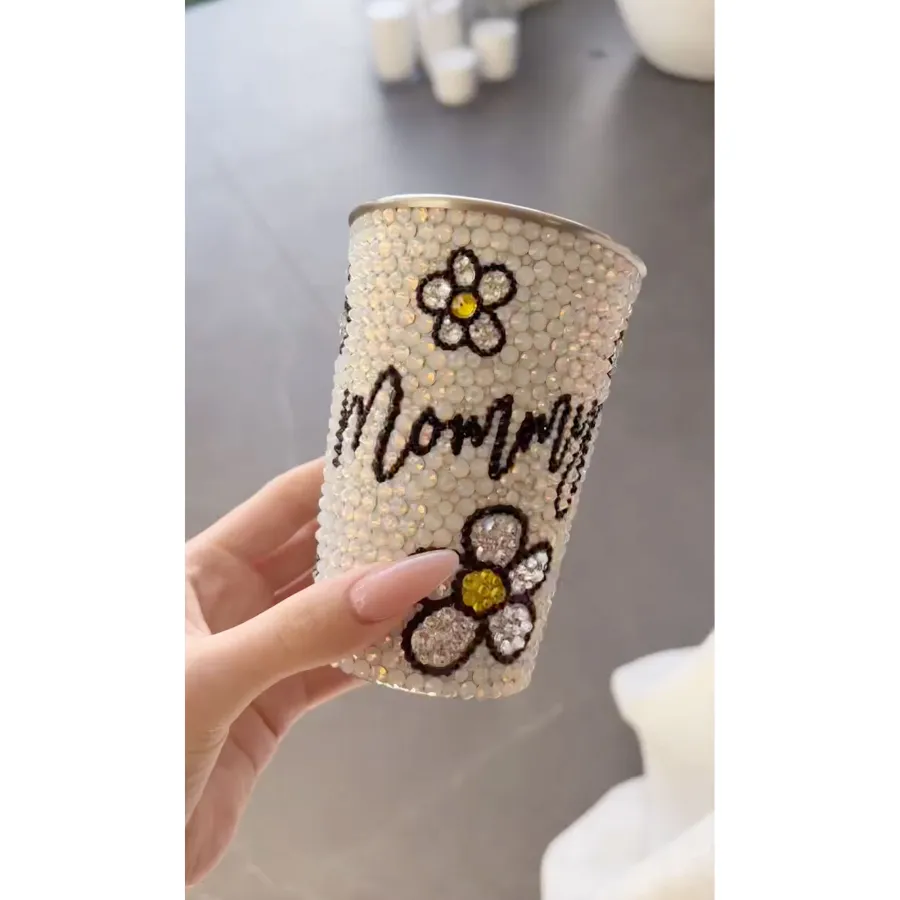 Travis Scott Fills Kylie Jenner House With Flowers Mothers Day