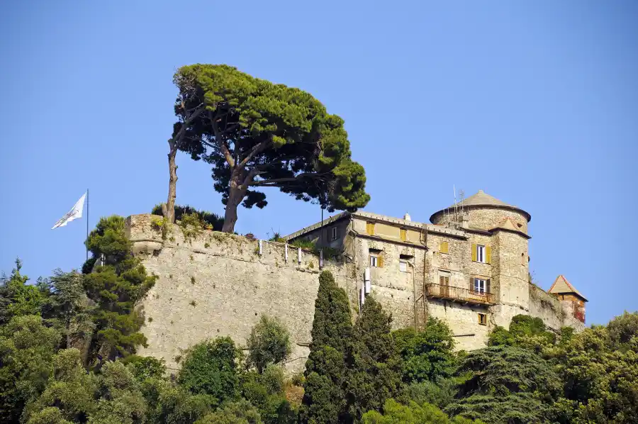 Where Will They Get Married Kourtney Kardashian and Travis Barker Italy Wedding Everything to Know