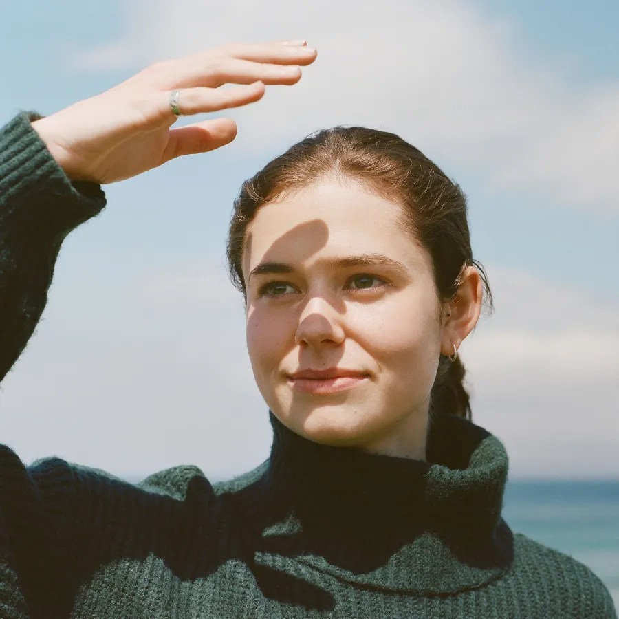 Who Is Alison Oliver 5 Things Know About Joe Alwyn Conversations With Friends Costar