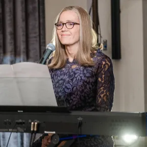 Will Rebecca Die This Is Us Fans Weigh Mandy Moore Fate