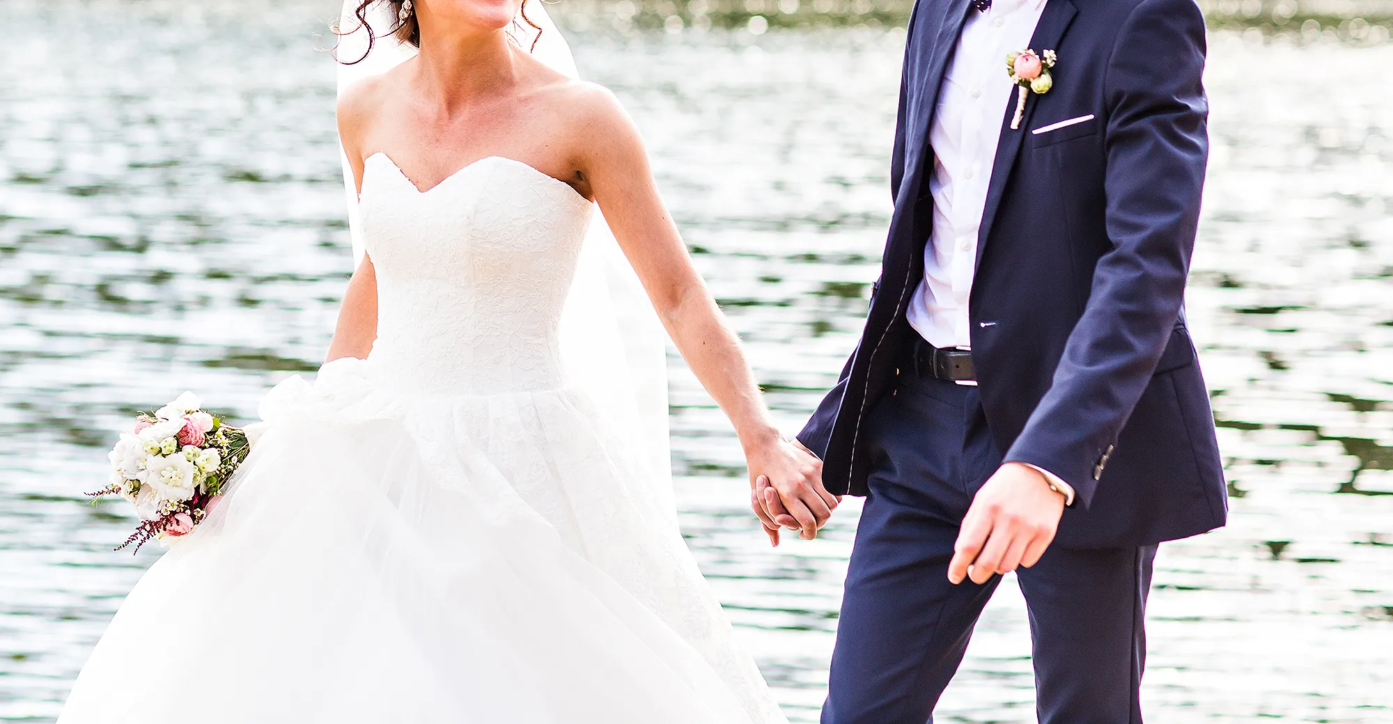 best-strapless-bras-wedding-dresses