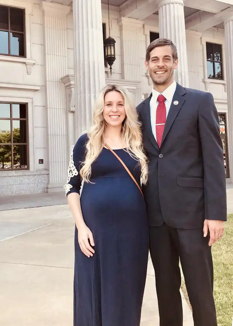 Pregnant Jill Duggar Is So Proud at Derick’s Legal Swearing-In Ceremony