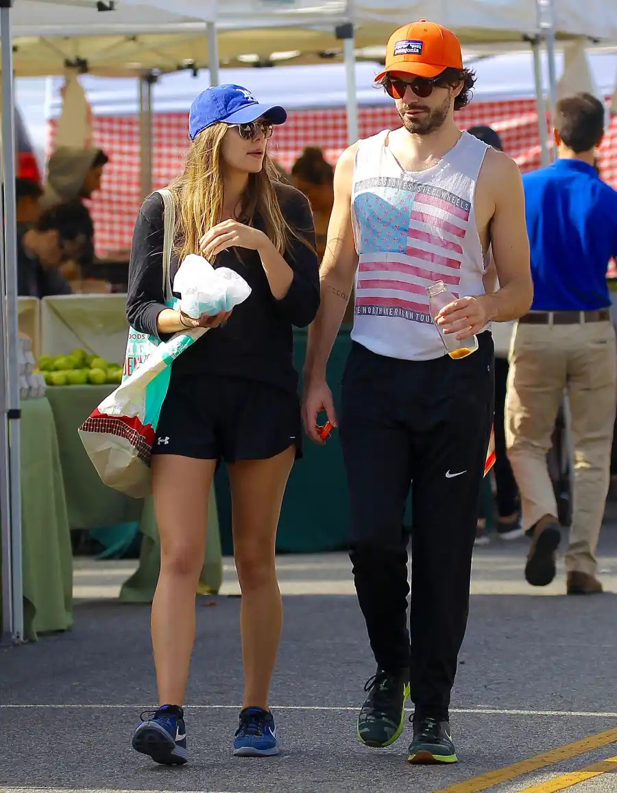 2017 04 Elizabeth Olsen and Robbie Arnett Relationship Timeline