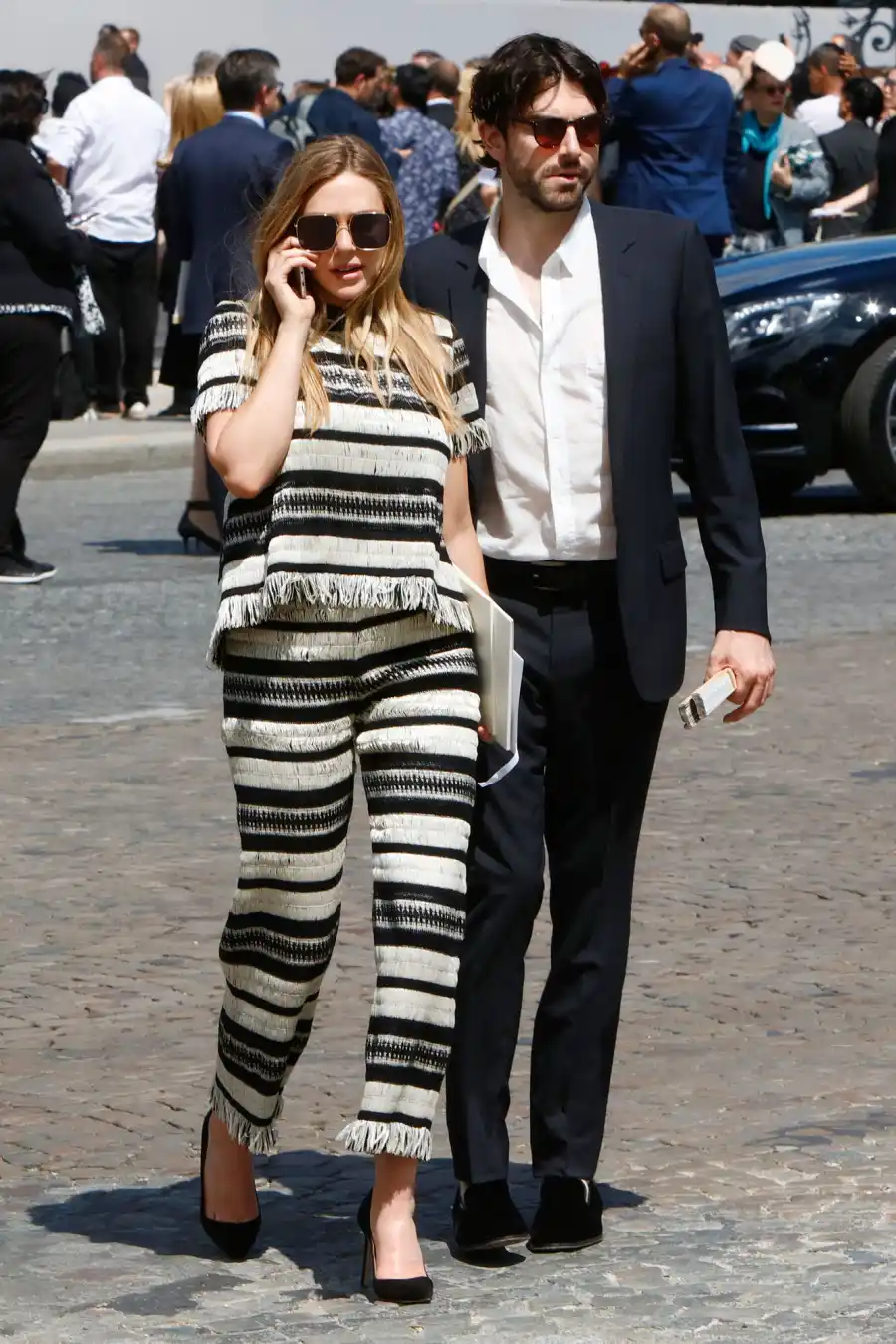 2017 05 Elizabeth Olsen and Robbie Arnett Relationship Timeline