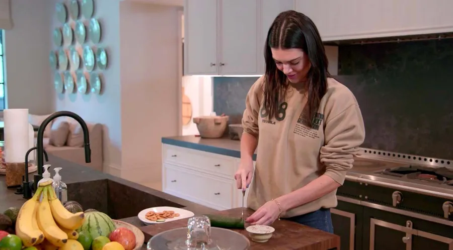 9 Insights Theories Into How Kardashian Jenners Edit Their Reality Show