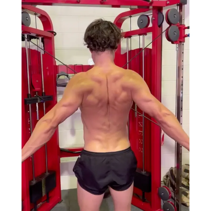 Abs Galore! Orlando Bloom Shares Sweaty, Shirtless Workout