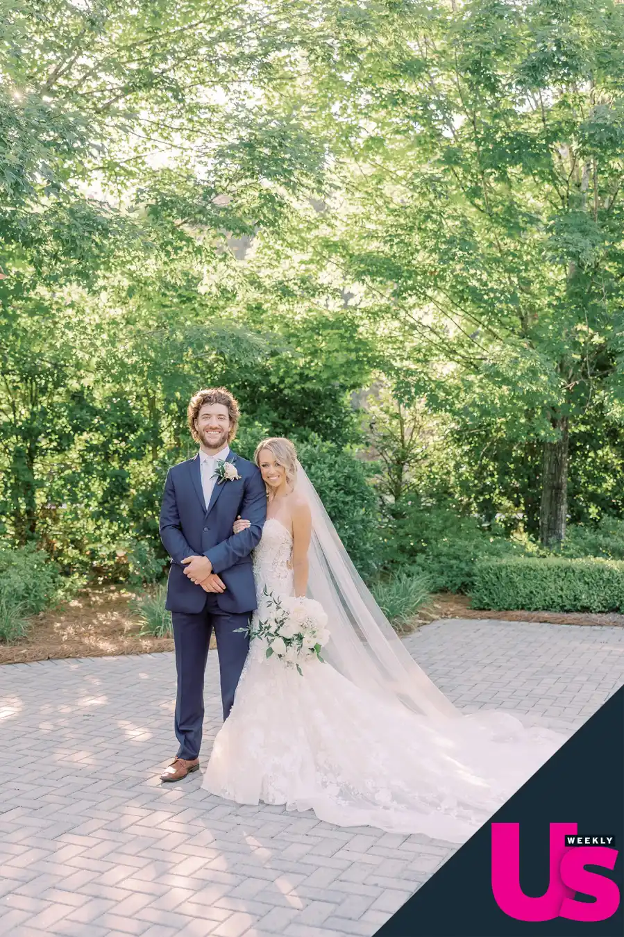 Best Day MLB Kelsey Wingert Marries Casey Linch After Foul Ball Injury